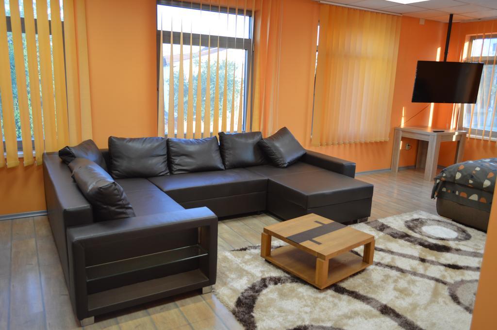 Dakar Experience Apartment Satu Mare Exterior photo